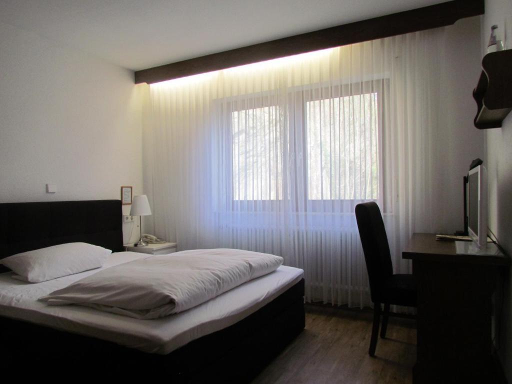 Gasthaus Zum Kreuz Hotel Freiburg im Breisgau Szoba fotó