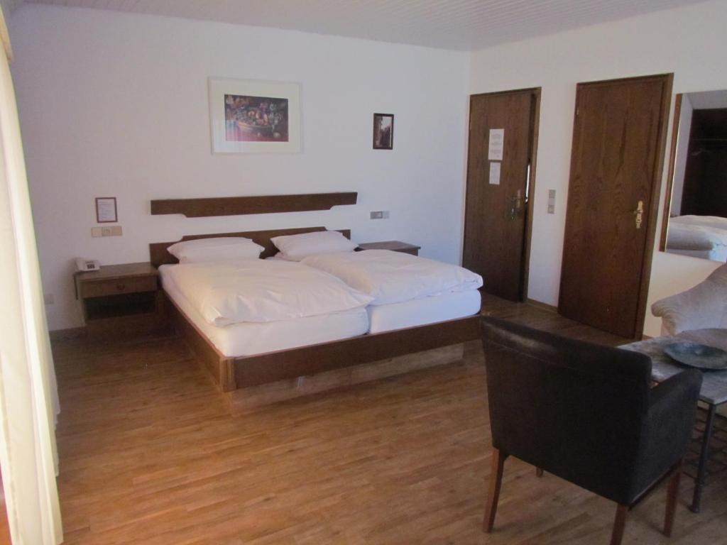 Gasthaus Zum Kreuz Hotel Freiburg im Breisgau Szoba fotó