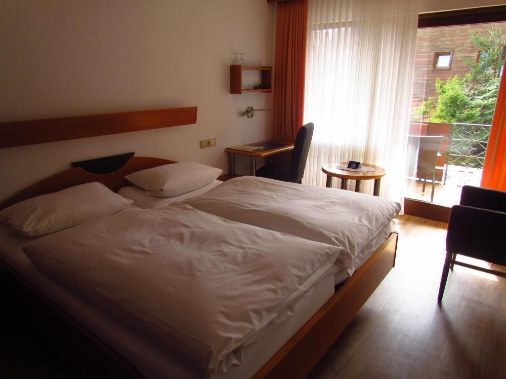 Gasthaus Zum Kreuz Hotel Freiburg im Breisgau Szoba fotó
